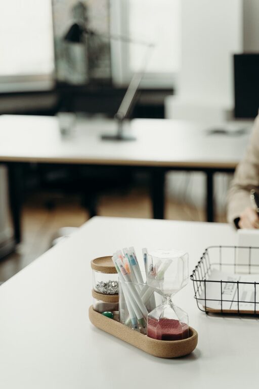 Tipy na jednoduché a efektívne organizovanie pracovného priestoru